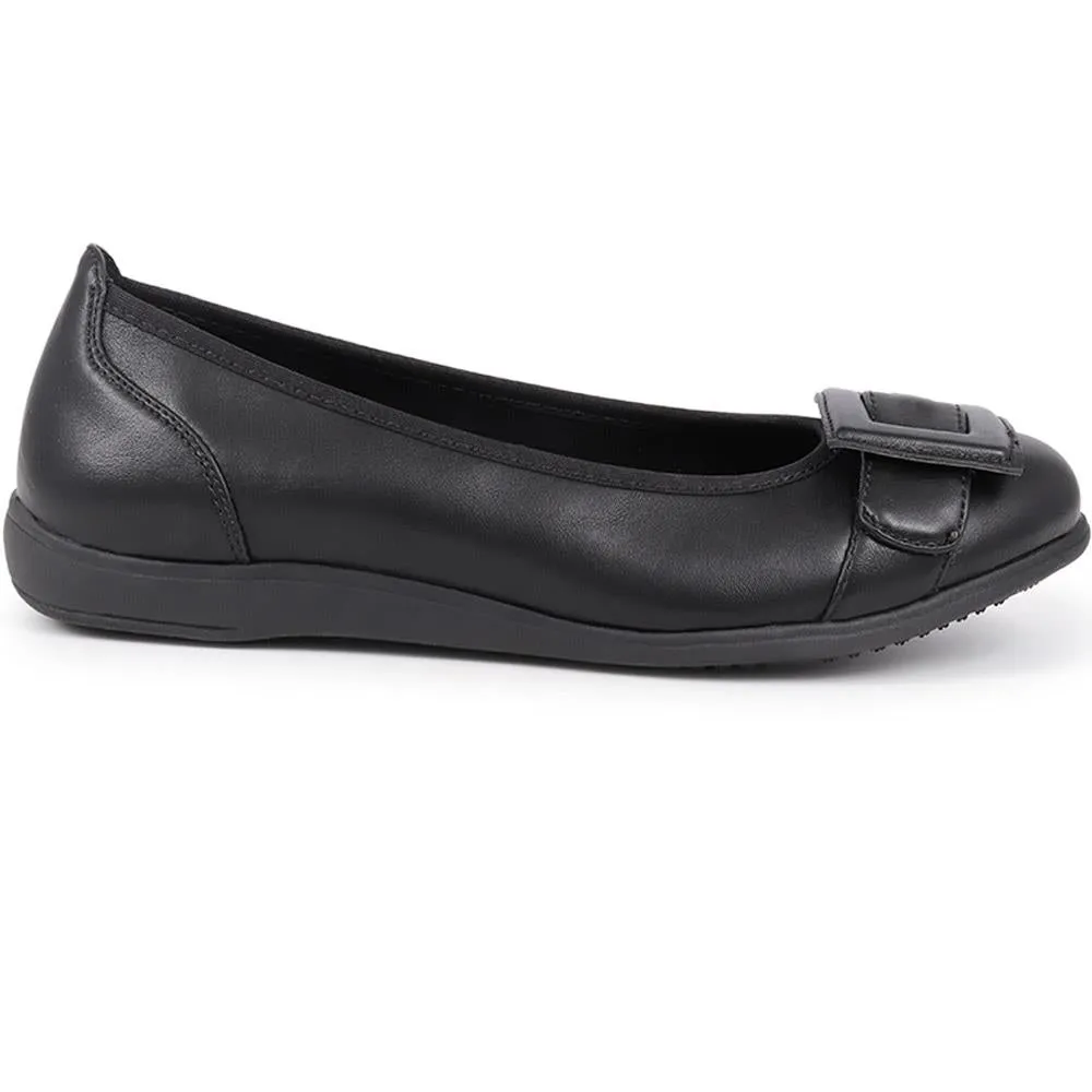 Buckle-Detailed Ballet Pumps  - WBINS40201 / 326 125