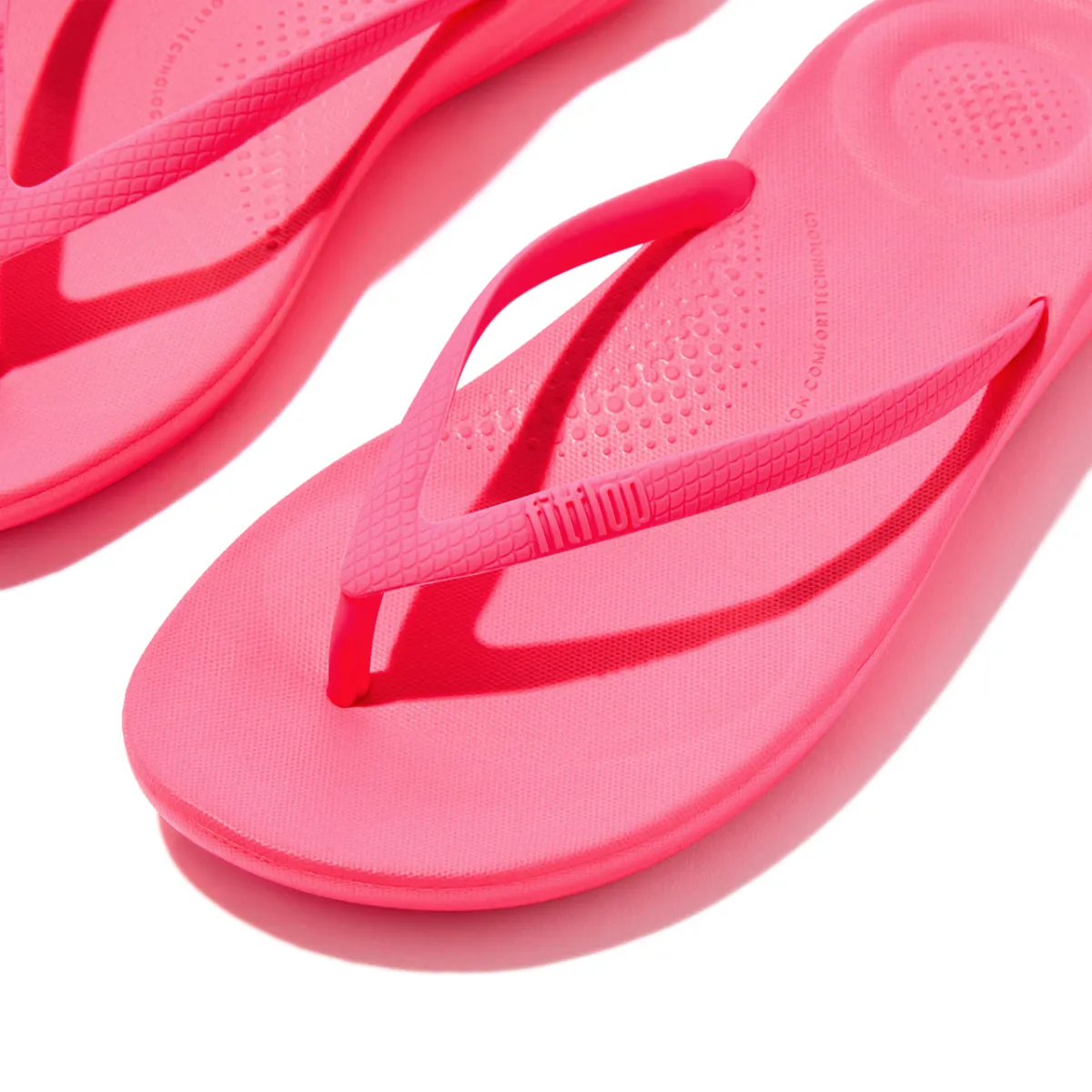 IQUSHION Ergonomic Flip-Flops