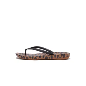 iQUSHION Leopard-Print Ergonomic Flip-Flops