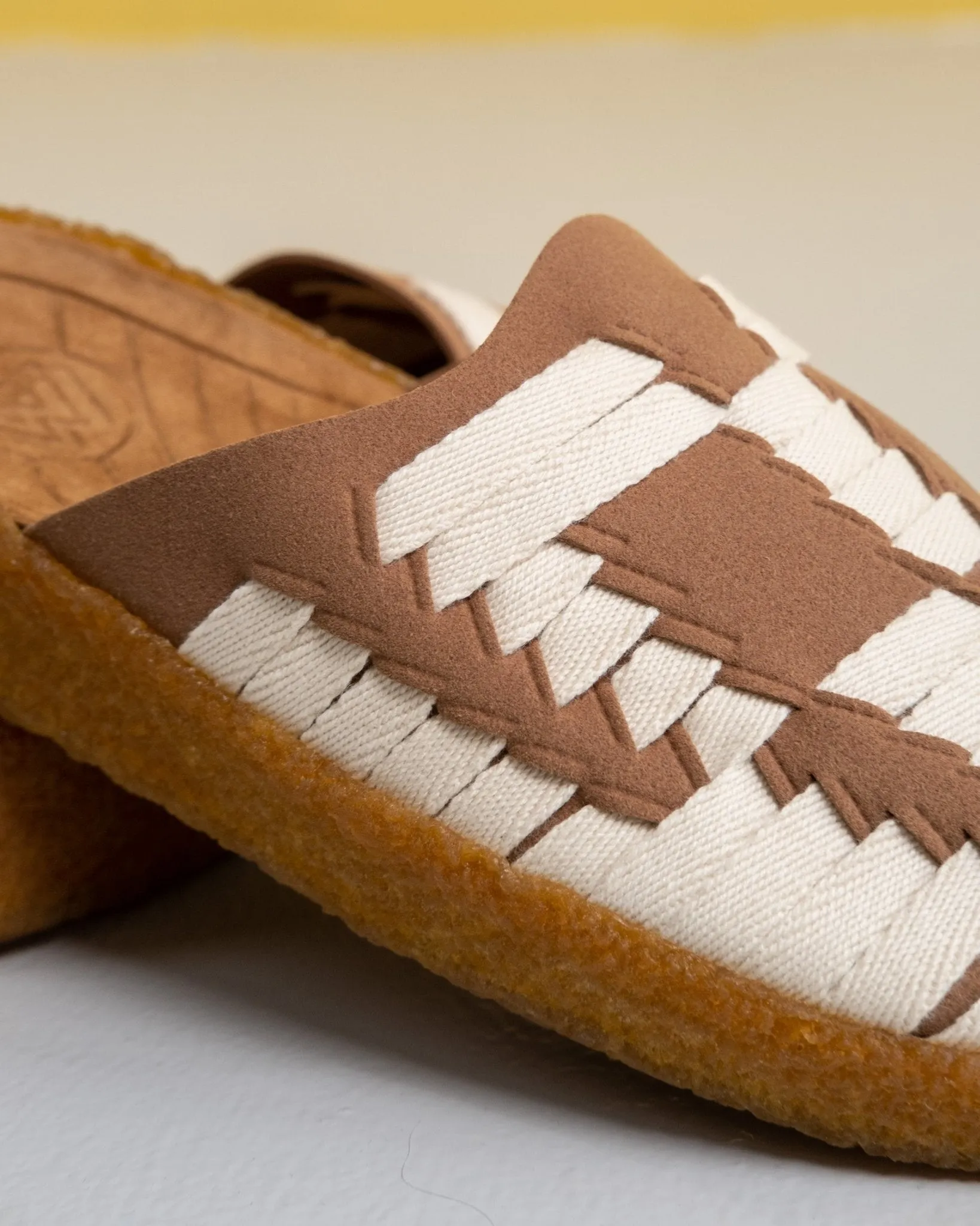 Thunderbird Hemp Suede/Vegan Leather Crepe Gum Sandals Walnut/Tan